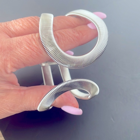 Silver Cuff  Bracelet Adjustable. - Picture 5 of 8